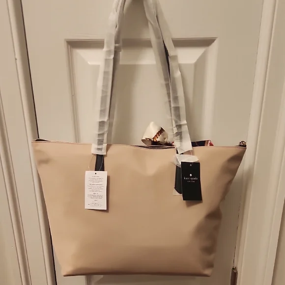 Kate Spade Kitt Beige Tote NWT - Picture 4 of 10